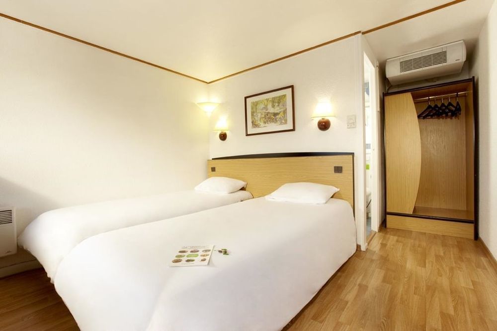 Campanile Avallon Sauvigny-le-Bois Zimmer foto