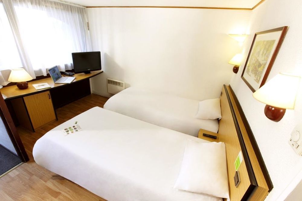 Campanile Avallon Sauvigny-le-Bois Zimmer foto