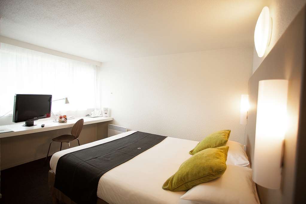Campanile Avallon Sauvigny-le-Bois Zimmer foto